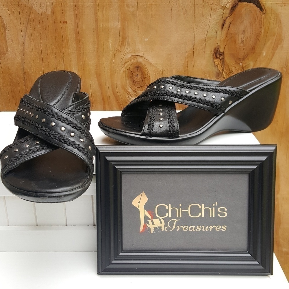 NICKELS SANDALS SIZE 7M